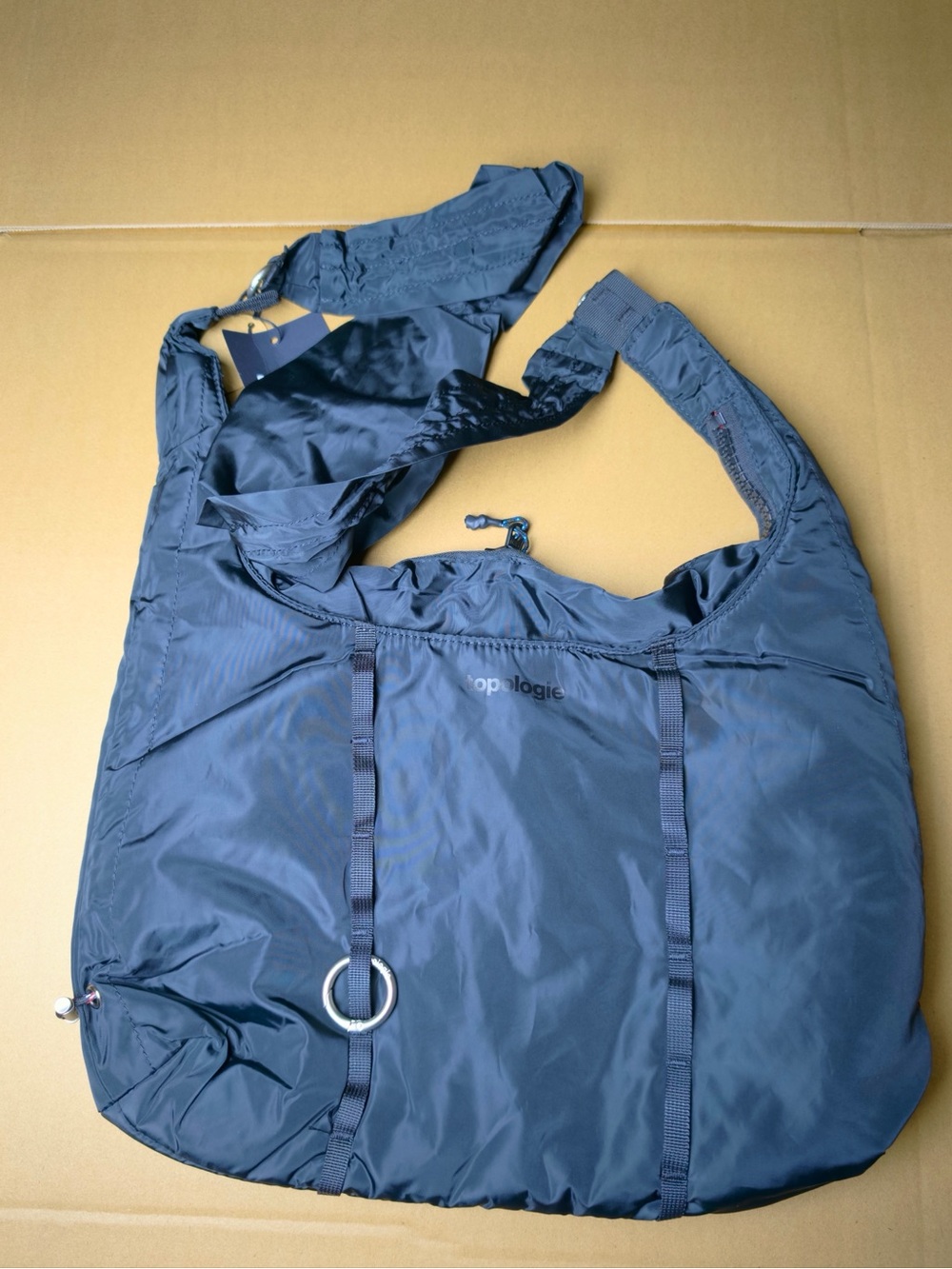 Topologie Cloud Hobo Black in Small